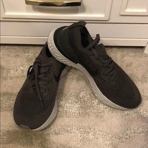 Nike Epic React Flyknit Running shoes